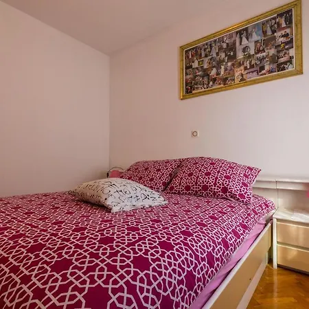 Marijana Apartman *