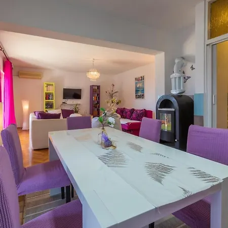 Marijana Apartman *